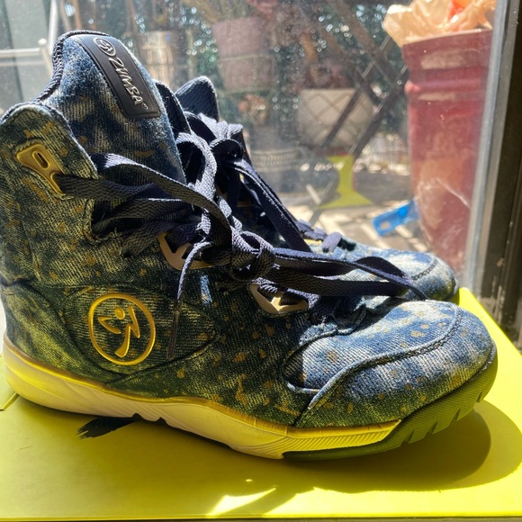 Denim Zumba Sneakers! - Picture 2 of 7